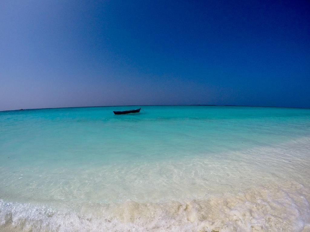 ホテル セルリアン ビュー レジデンス Hanimaadhoo Island エクステリア 写真